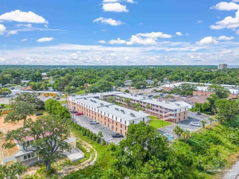 An open layout and strong investment potential are waiting to be - Beach Condo for sale in Pensacola, Florida on Beachhouse.com