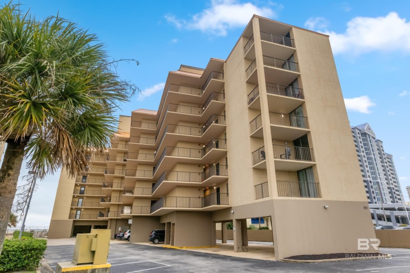 Welcome to your new beach getaway!  This beautifully decorated - Beach Home for sale in Gulf Shores, Alabama on Beachhouse.com