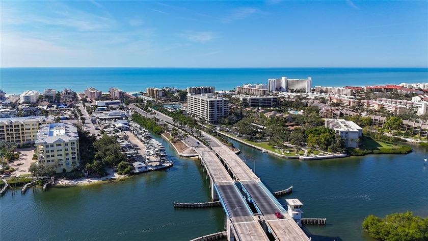 Welcome to one of the best locations on Siesta Key. The - Beach Condo for sale in Sarasota, Florida on Beachhouse.com