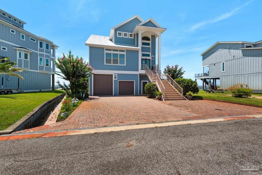 INSTANT EQUITY! PRICE REDUCED $100K BELOW MARKET VALUE FOR QUICK - Beach Home for sale in Gulf Breeze, Florida on Beachhouse.com