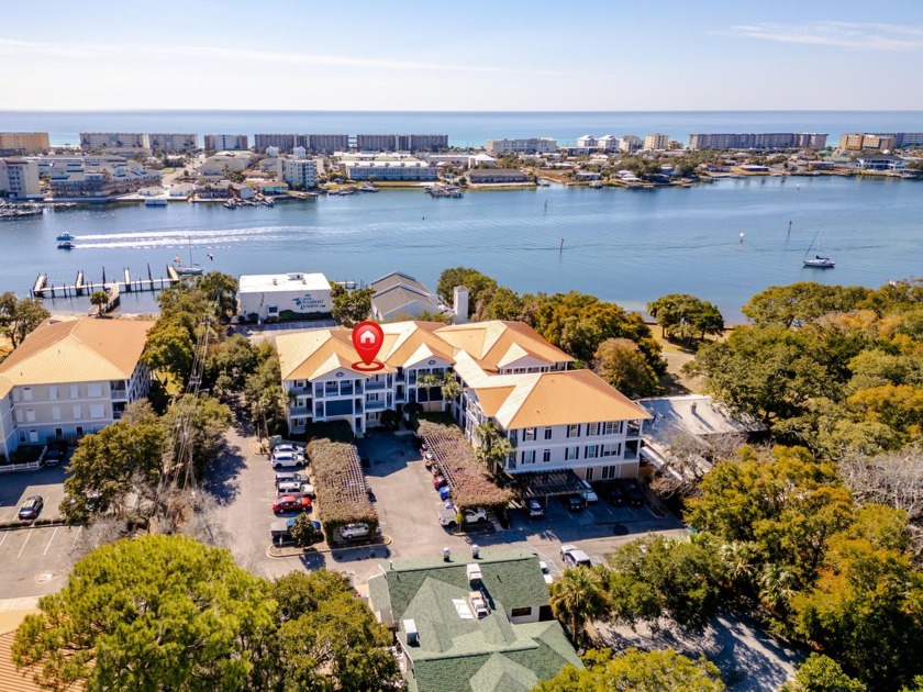 Welcome to this spacious French Quarters condo, perfectly - Beach Condo for sale in Fort Walton Beach, Florida on Beachhouse.com