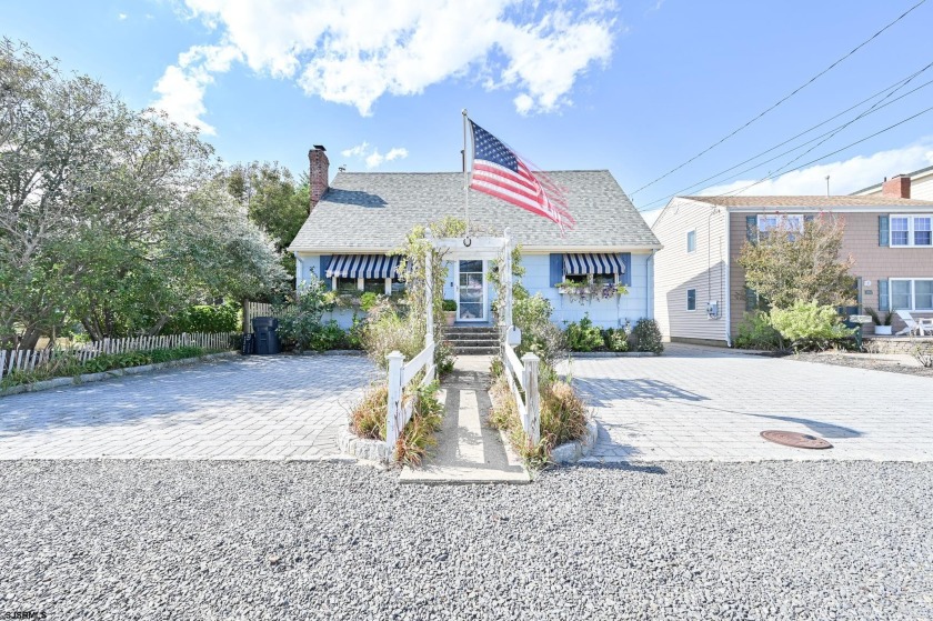 BEST VALUE in BEACH HAVEN!!   4 bedroom Cape Cod on large 50 x - Beach Home for sale in Beach Haven, New Jersey on Beachhouse.com