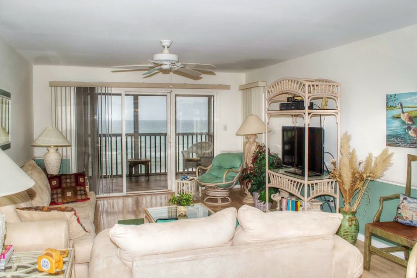 THIRD FLOOR WITH ELEVATOR, GREAT - Beach Vacation Rentals in Pine Knoll Shores, North Carolina on Beachhouse.com
