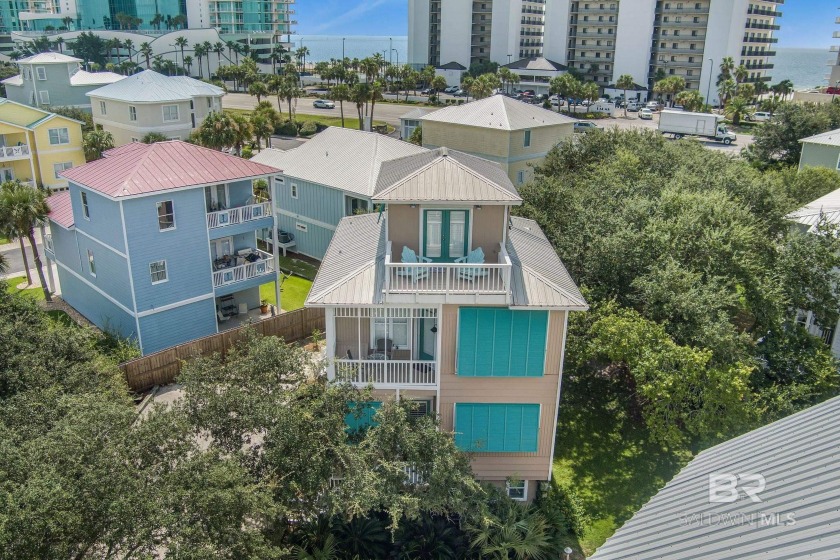 Do not miss this beautiful beach home that boast 3 bedrooms and - Beach Home for sale in Orange Beach, Alabama on Beachhouse.com