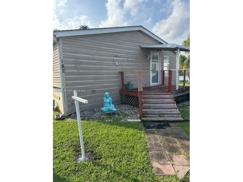 Has the best view and access to the lake. 2 assigned parking - Beach Home for sale in Homestead, Florida on Beachhouse.com