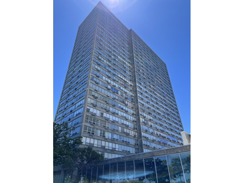 Convertible Studio Condo with Lakefront and City Views! - Beach Condo for sale in Chicago, Illinois on Beachhouse.com