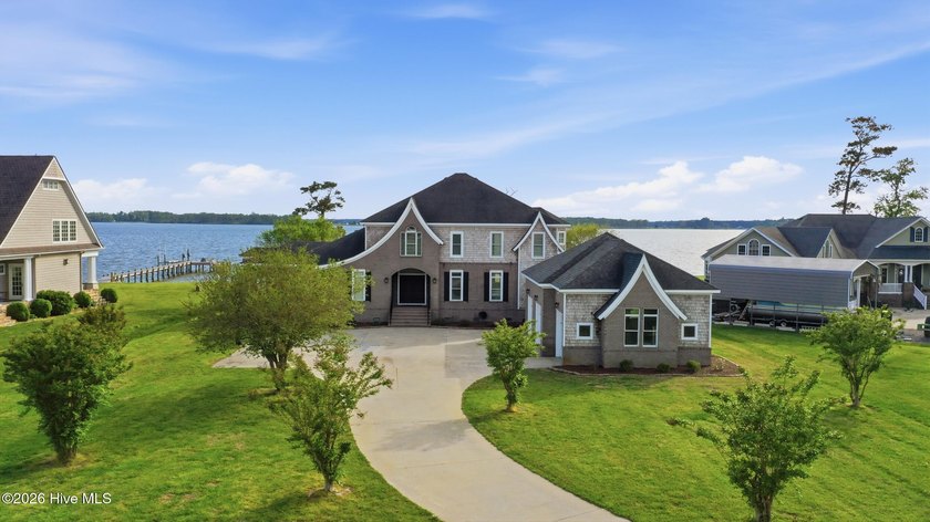 There are homes with views and then there are homes that make - Beach Home for sale in Elizabeth City, North Carolina on Beachhouse.com