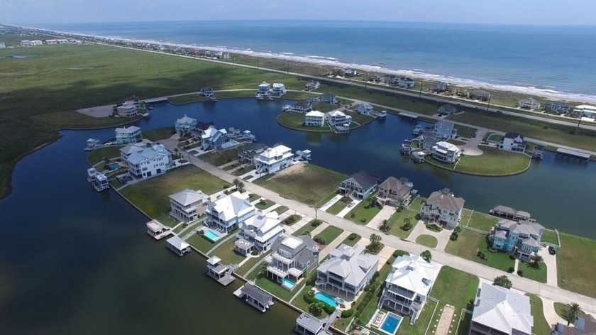 Sunset Cove home sites in exclusive master-planned, gated - Beach Lot for sale in Galveston, Texas on Beachhouse.com
