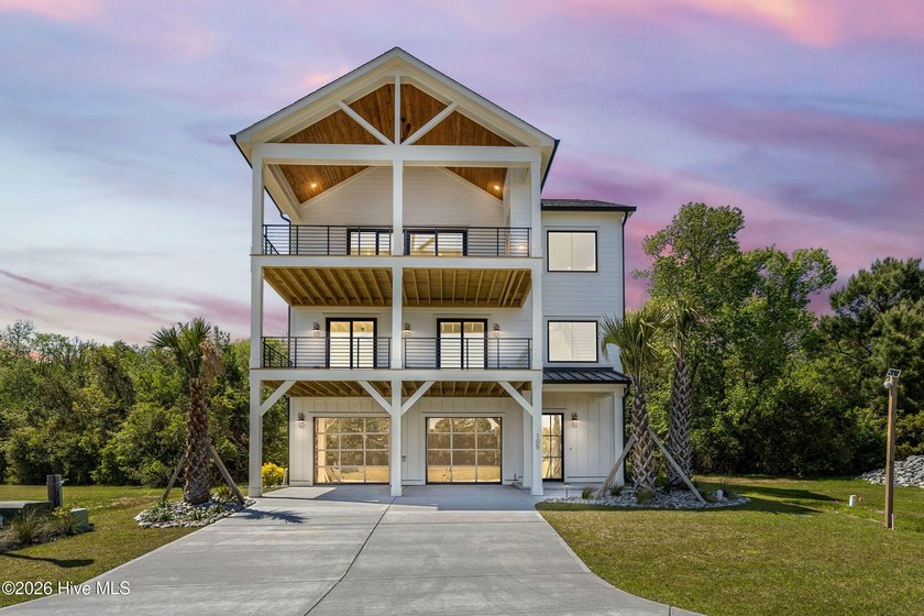 They've done it yet again! 4 bedrooms + views of pond and ICW + - Beach Home for sale in Holly Ridge, North Carolina on Beachhouse.com