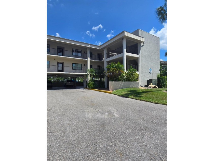 2 bed, 2 bath updated condo on the Gulf with a beautiful private - Beach Condo for sale in Port Richey, Florida on Beachhouse.com