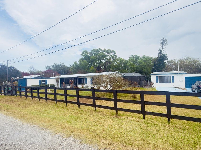 Discover this beautifully updated gem just a short distance from - Beach Home for sale in Fort Pierce, Florida on Beachhouse.com