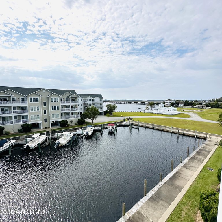 Discover the ultimate waterfront living experience in this - Beach Condo for sale in Edenton, North Carolina on Beachhouse.com