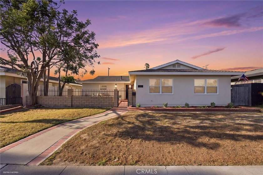 Welcome to 5041 McFadden, Huntington Beach, minutes to the - Beach Home for sale in Huntington Beach, California on Beachhouse.com