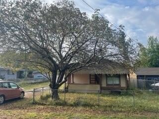 3 bed/ 1 bath mobile w an addition just on the outskirts of Blue - Beach Home for sale in Blue Lake, California on Beachhouse.com