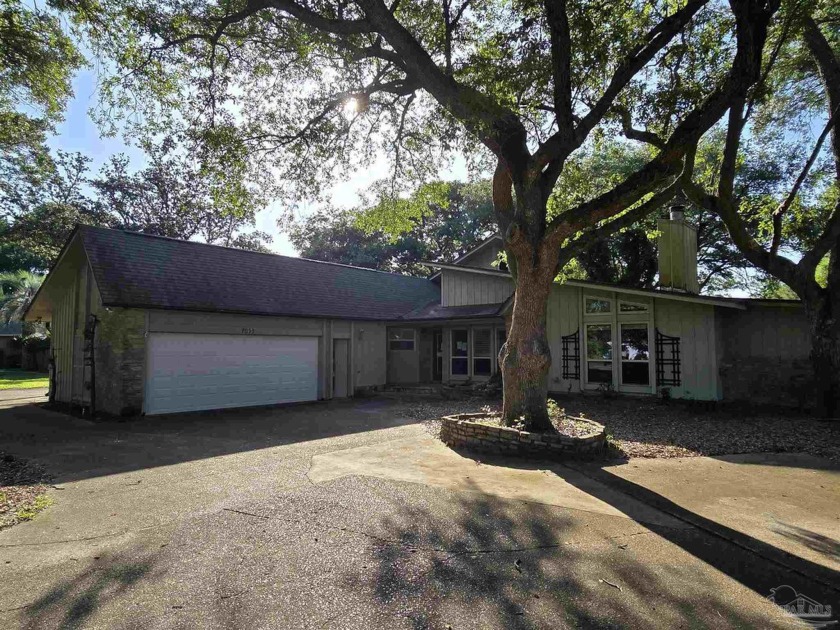 Three bedroom, two full bath home with a guest house in Holley - Beach Home for sale in Navarre, Florida on Beachhouse.com