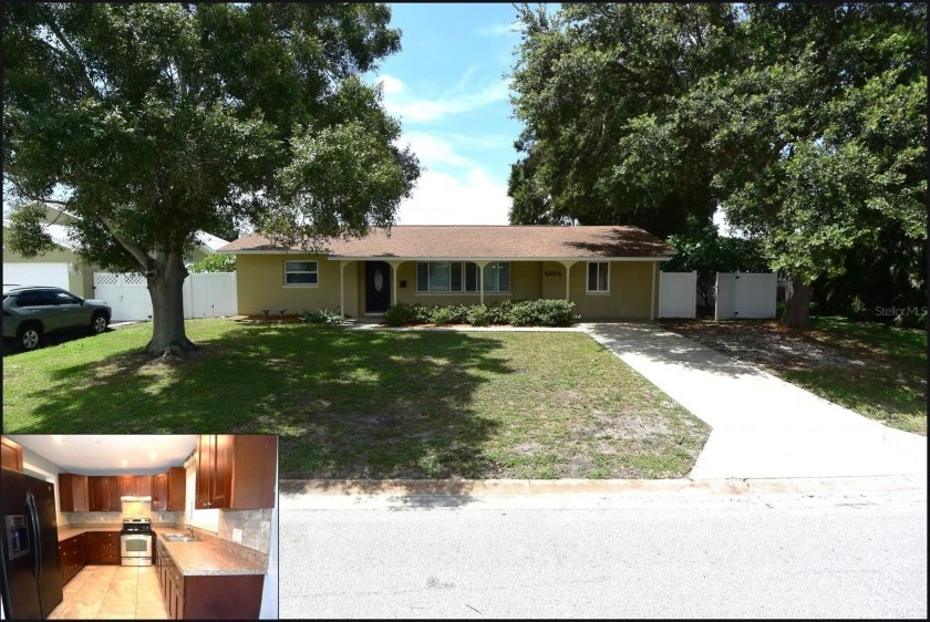 One or more photo(s) has been virtually staged. Charming and - Beach Home for sale in St. Petersburg, Florida on Beachhouse.com