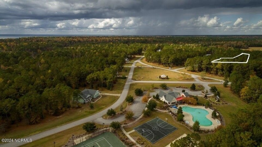 A win-win-win... large, flat, private yet close to the amenities - Beach Lot for sale in Minnesott Beach, North Carolina on Beachhouse.com