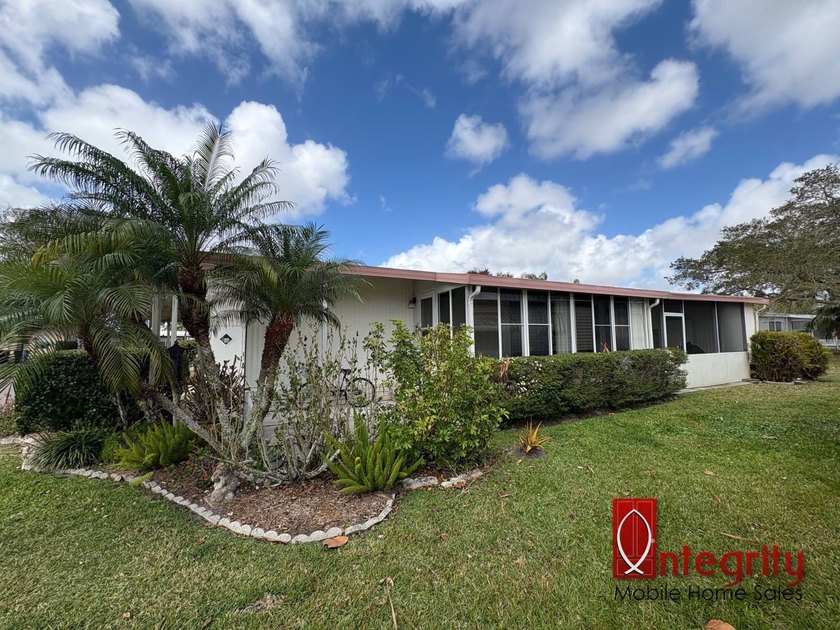 Beautiful 2-bedroom, 2-bathroom home located in the desirable - Beach Home for sale in Vero Beach, Florida on Beachhouse.com