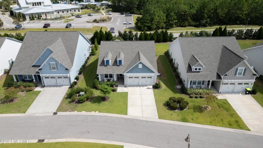 This like new one-story, 3 bedrooms, 2 bath home appears as a - Beach Home for sale in Southport, North Carolina on Beachhouse.com