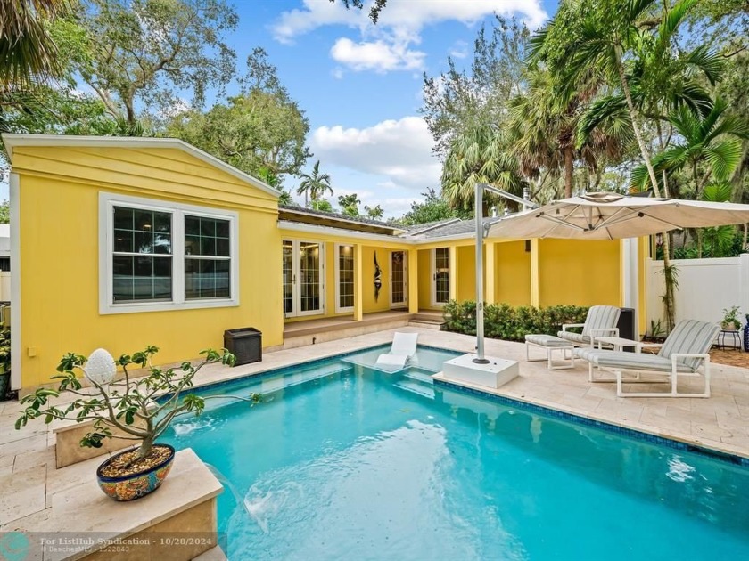 Quintessential Florida charm alongside contemporary touches & - Beach Home for sale in Fort Lauderdale, Florida on Beachhouse.com