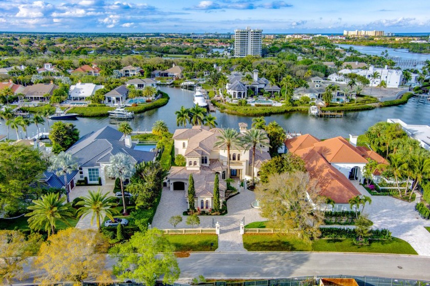This estate exemplifies luxury living in one of Florida's most - Beach Home for sale in Jupiter, Florida on Beachhouse.com