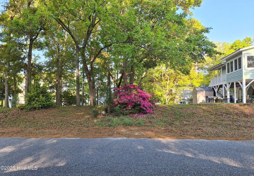 Beautiful lot in a great location situated close to the new - Beach Lot for sale in Oak Island, North Carolina on Beachhouse.com