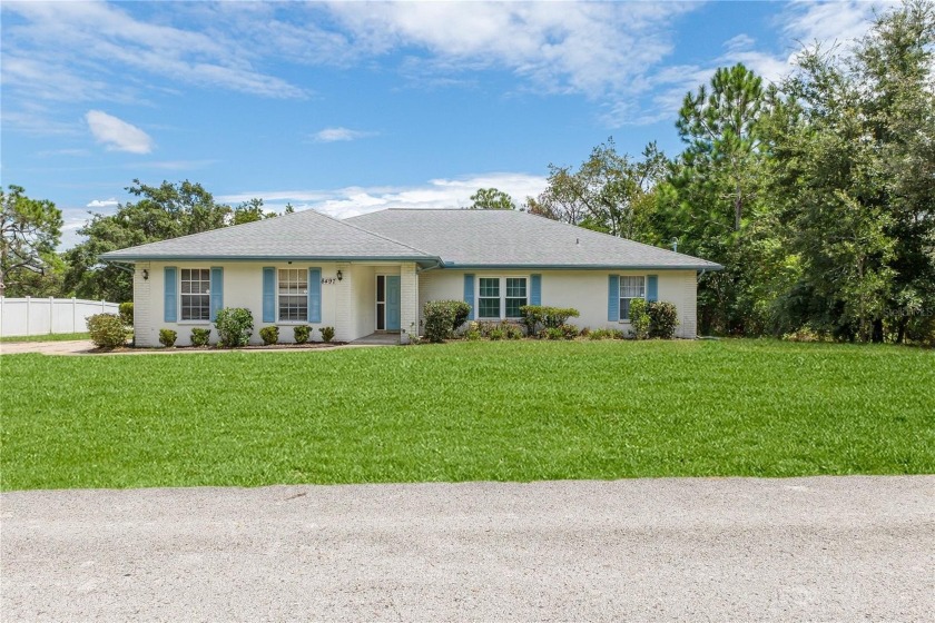 Under contract-accepting backup offers. Welcome to this charming - Beach Home for sale in Spring Hill, Florida on Beachhouse.com