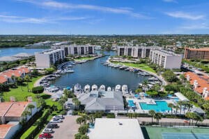 IF IT DOESN'T HAVE THESE VIEWS THEN DON'T BUY IT!! THIS LIGHT - Beach Condo for sale in Boca Raton, Florida on Beachhouse.com