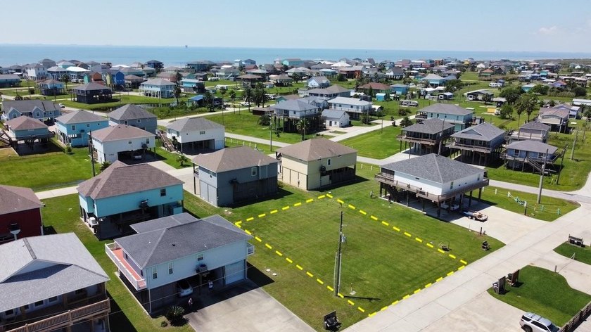 Your Slice of the Texas Gulf Coast Awaits. Blank canvas. Endless - Beach Lot for sale in Port Bolivar, Texas on Beachhouse.com