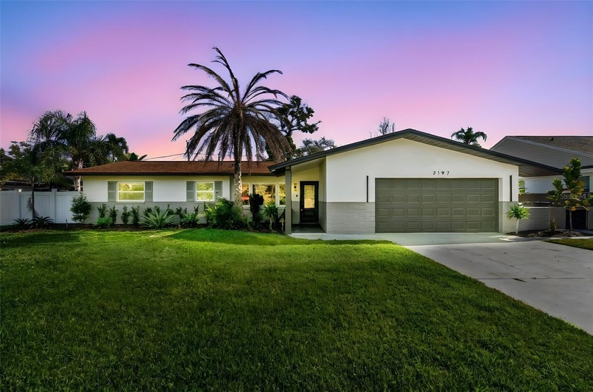 Located in the heart of Snell Isle just moments from the Vinoy - Beach Home for sale in St. Petersburg, Florida on Beachhouse.com