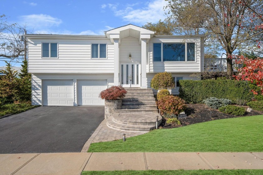 Newly Renovated & Updated South Merrick 4 Bedroom, 3 Full Bath - Beach Home for sale in Merrick, New York on Beachhouse.com