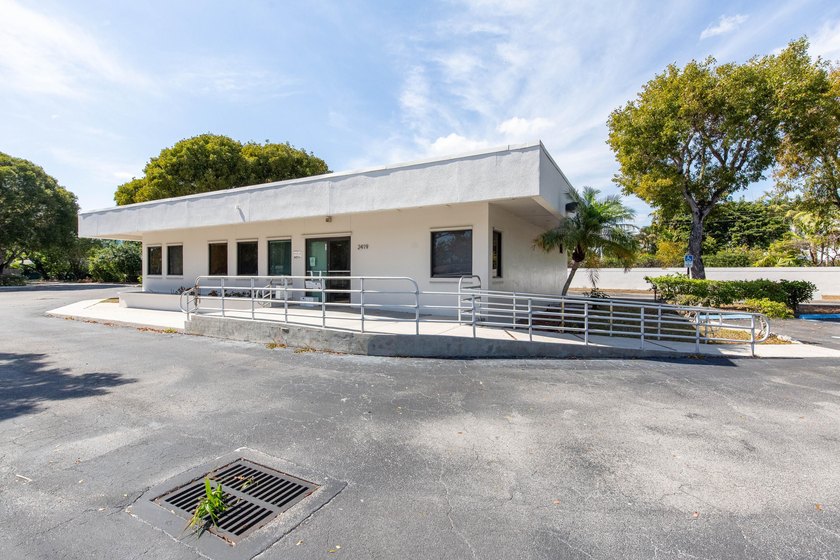 Amazing opportunity to own a prime medical/professional building - Beach Commercial for sale in Boynton Beach, Florida on Beachhouse.com
