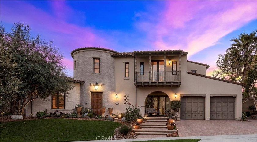 A rare masterpiece perched above the Pacific, this extraordinary - Beach Home for sale in San Clemente, California on Beachhouse.com
