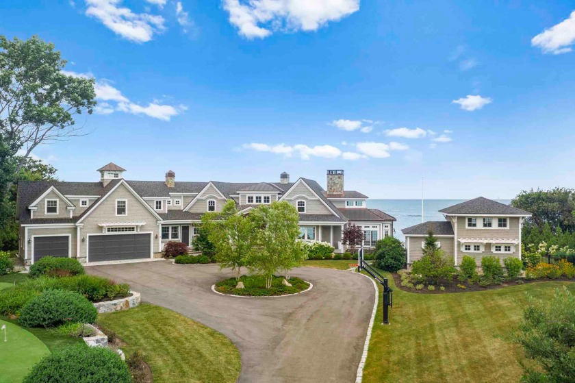 Discover 4 Bayberry Ln, a prestigious private enclave perched on - Beach Home for sale in York, Maine on Beachhouse.com