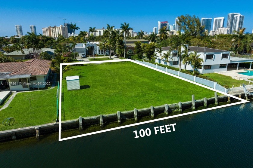 Large waterfront lot with 15,000 sq.ft. of land & 100 feet of - Beach Lot for sale in Hallandale Beach, Florida on Beachhouse.com