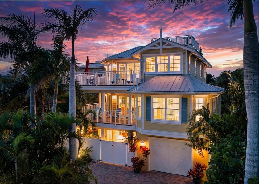 Under contract-accepting backup offers. From sunrise to sunset - Beach Home for sale in Holmes Beach, Florida on Beachhouse.com