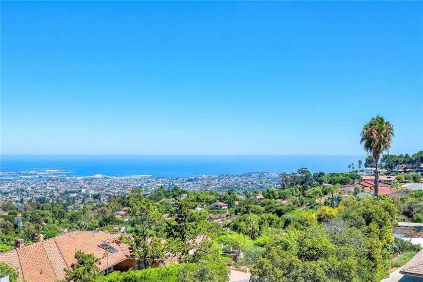 Discover the perfect blend of modern comfort and classic charm - Beach Home for sale in Rancho Palos Verdes, California on Beachhouse.com