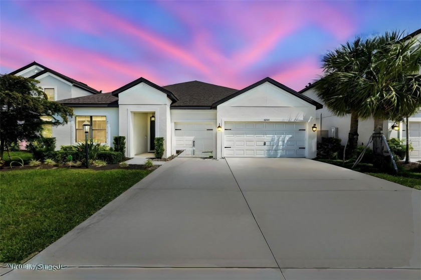 One or more photo(s) has been virtually staged. Welcome to Park - Beach Home for sale in Bradenton, Florida on Beachhouse.com