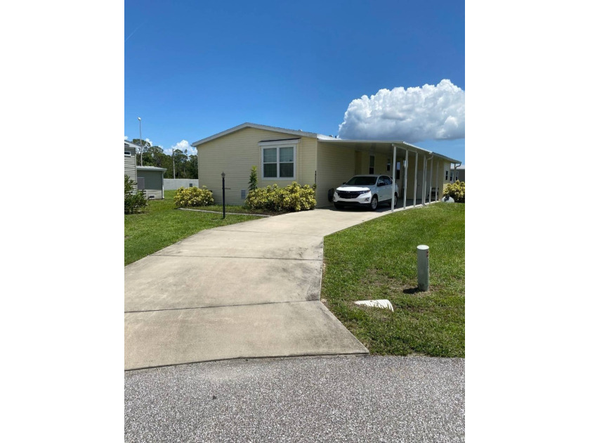 This lovely 3bed 2bath home is move in ready! Seller is - Beach Home for sale in Port Charlotte, Florida on Beachhouse.com