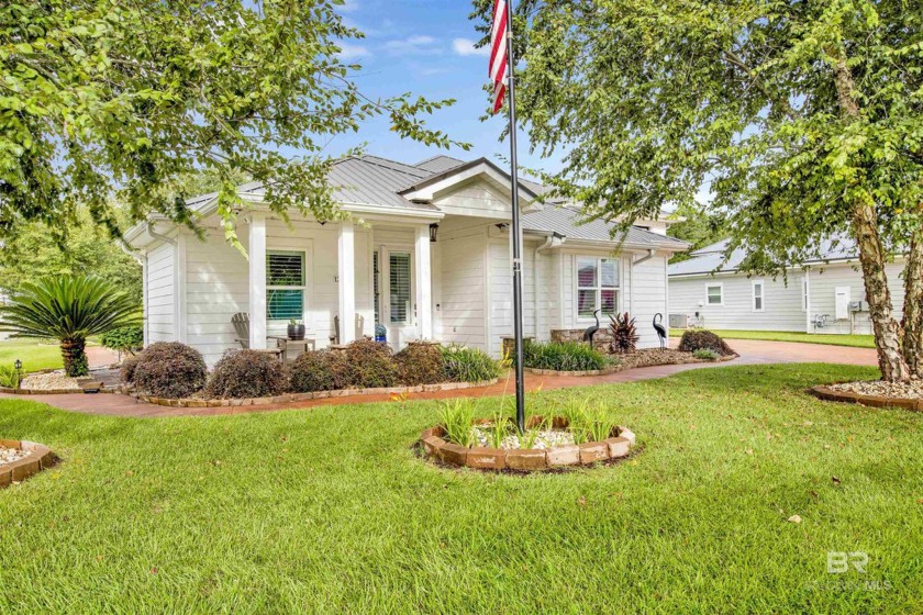 Sitting on the perfect corner lot with a water and fountain - Beach Home for sale in Foley, Alabama on Beachhouse.com