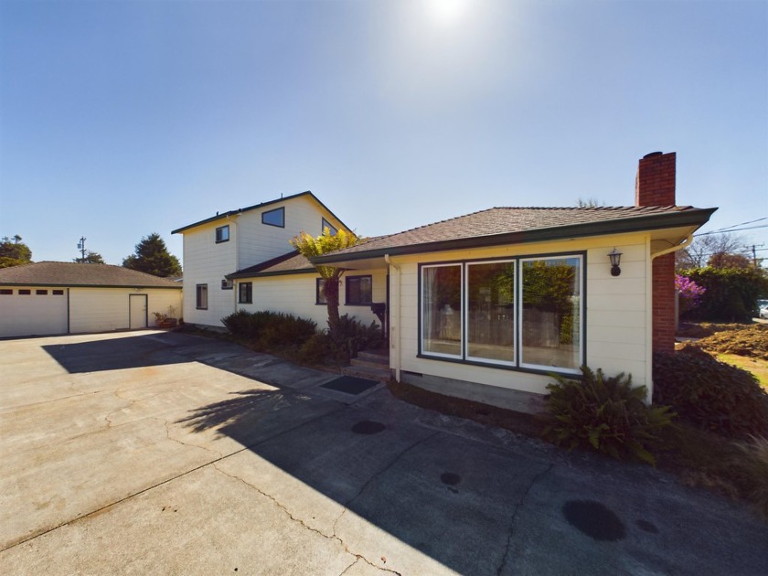 Accepted contingent offer with seller right to cancel with 30 - Beach Home for sale in Eureka, California on Beachhouse.com