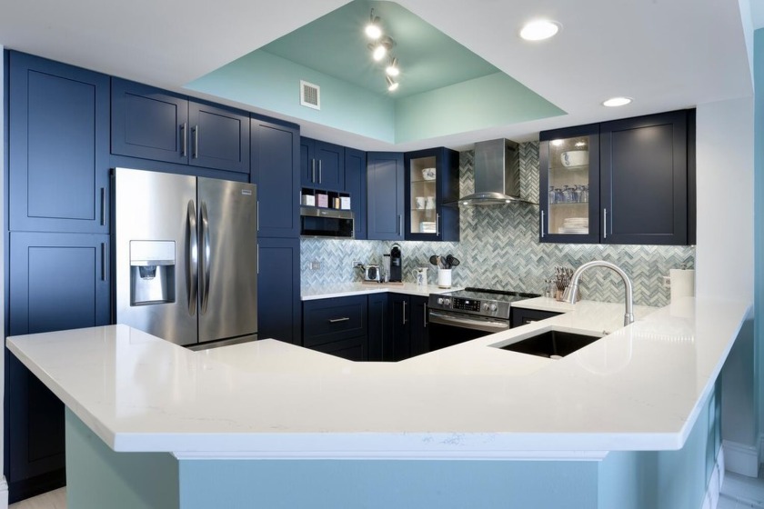 High floor Marina Grande 2BR/2.5BA with absolutely stunning - Beach Condo for sale in Riviera Beach, Florida on Beachhouse.com