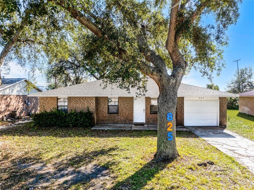 Quiet neighborhood with tree-lined streets and a sense of - Beach Home for sale in Daytona Beach, Florida on Beachhouse.com