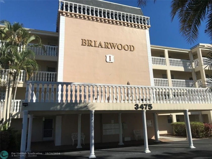 pacious 2 Bedrooms, 2 Baths Move-In ready Condominium located on - Beach Condo for sale in Coral Springs, Florida on Beachhouse.com