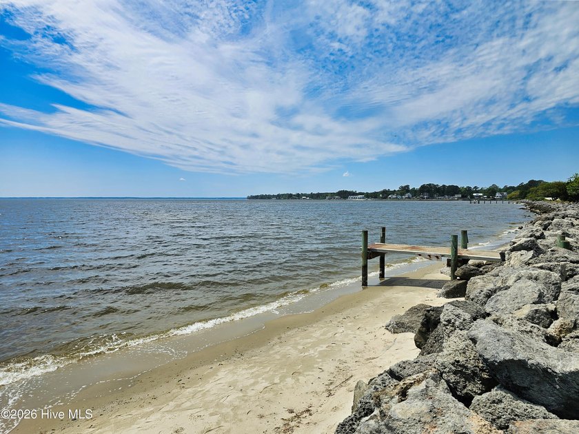This 2 acre waterfront parcel near Oriental is a rare, one of a - Beach Lot for sale in Arapahoe, North Carolina on Beachhouse.com
