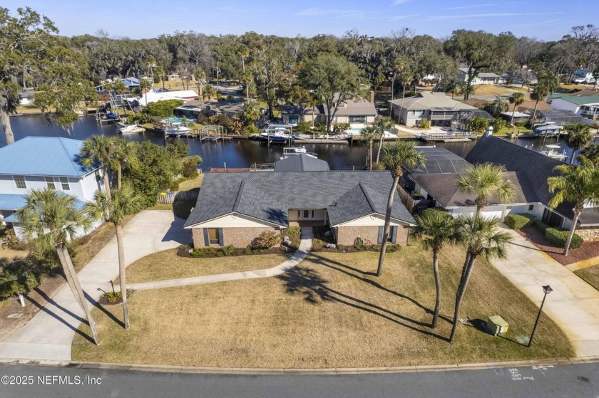 Spectacular Waterfront Home in The Harbour of Ft. Caroline - Beach Home for sale in Jacksonville, Florida on Beachhouse.com