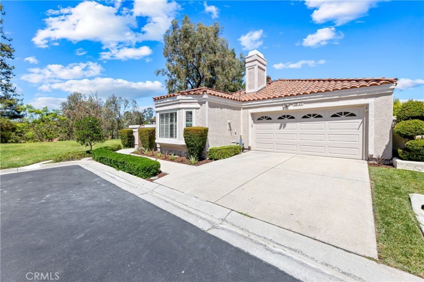 Welcome to 28123 Alava, a beautifully renovated 2-bedroom - Beach Home for sale in Mission Viejo, California on Beachhouse.com