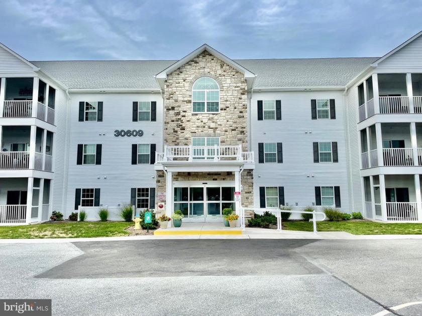 Just Listed,  built a like new  2 bedroom, 2 bathroom condo with - Beach Condo for sale in Ocean View, Delaware on Beachhouse.com