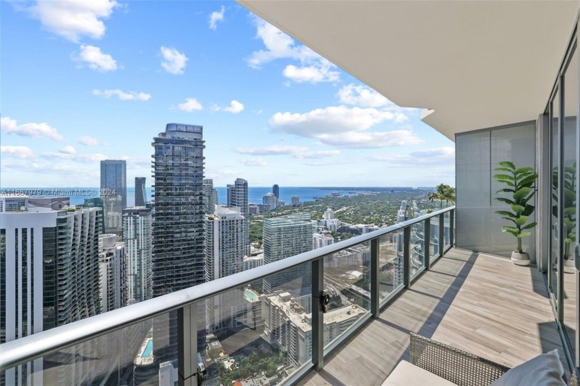 Introducing Unit 5403, a highly sought out 1 Bed+Den | 2 Bath - Beach Condo for sale in Miami, Florida on Beachhouse.com