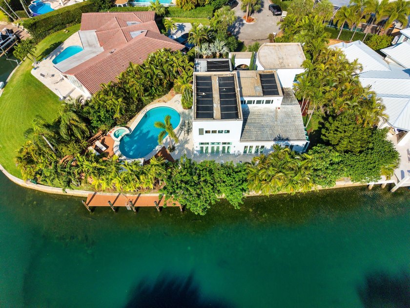 Staghorn Point in the Sun N Surf beach area enclave just off - Beach Home for sale in Boca Raton, Florida on Beachhouse.com